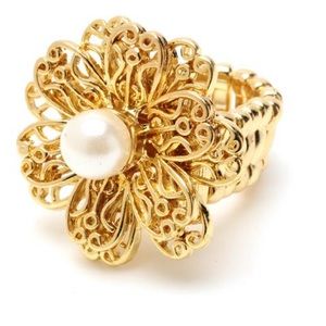 NWT Amrita Singh filigree ring with glass pearl